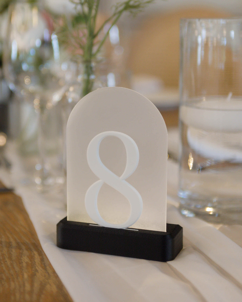 Numoré - Glowing Table Numbers