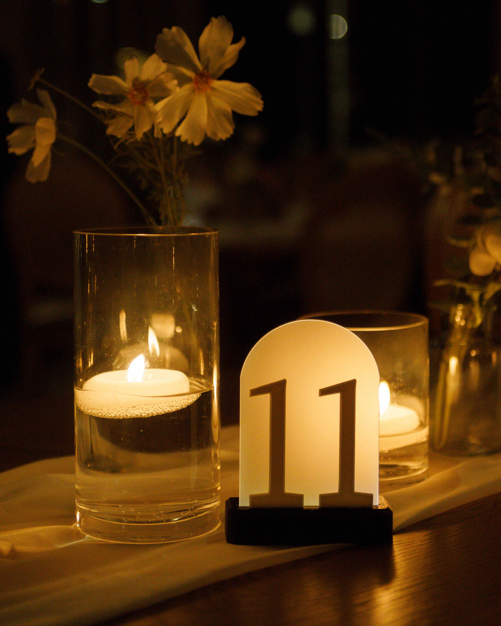 Numoré - Glowing Table Numbers